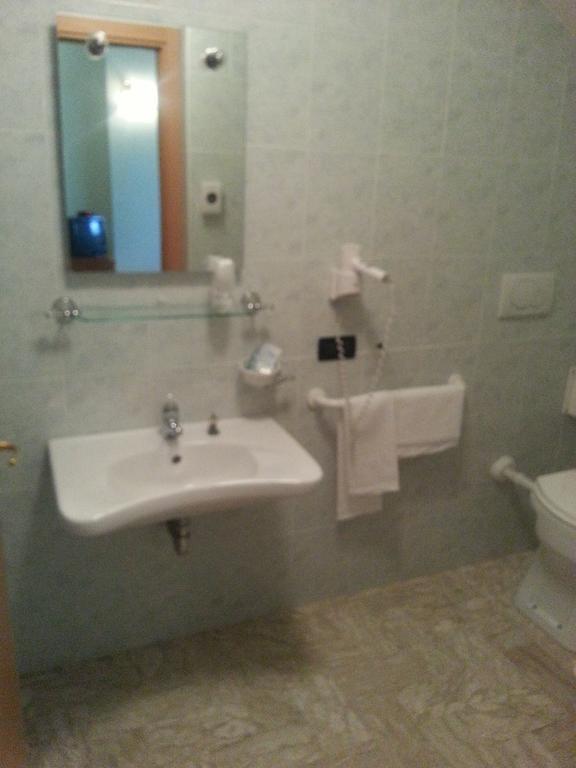 Hotel La Furnacelle Lanciano Room photo